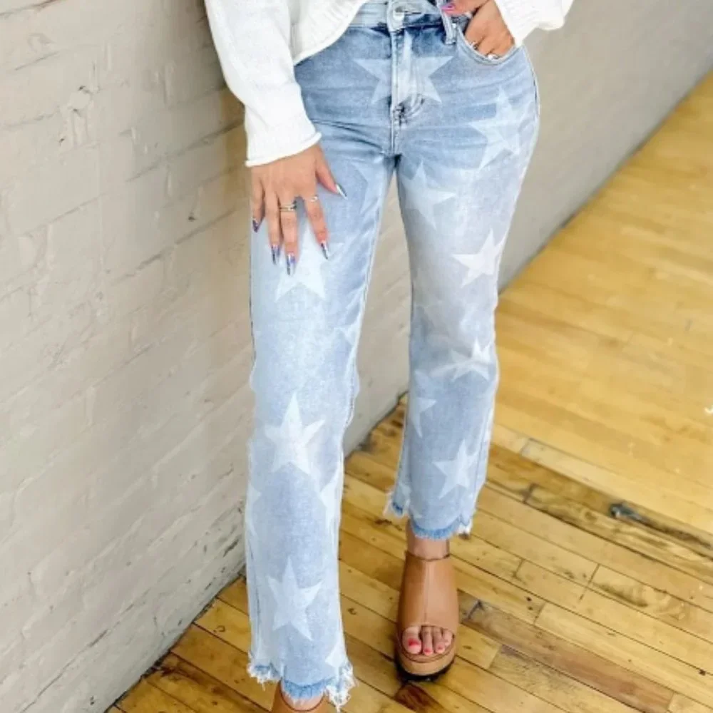RISEN STAR PRINT STRAIGHT LEG JEANS - nondistressed - Picture 1 of 11